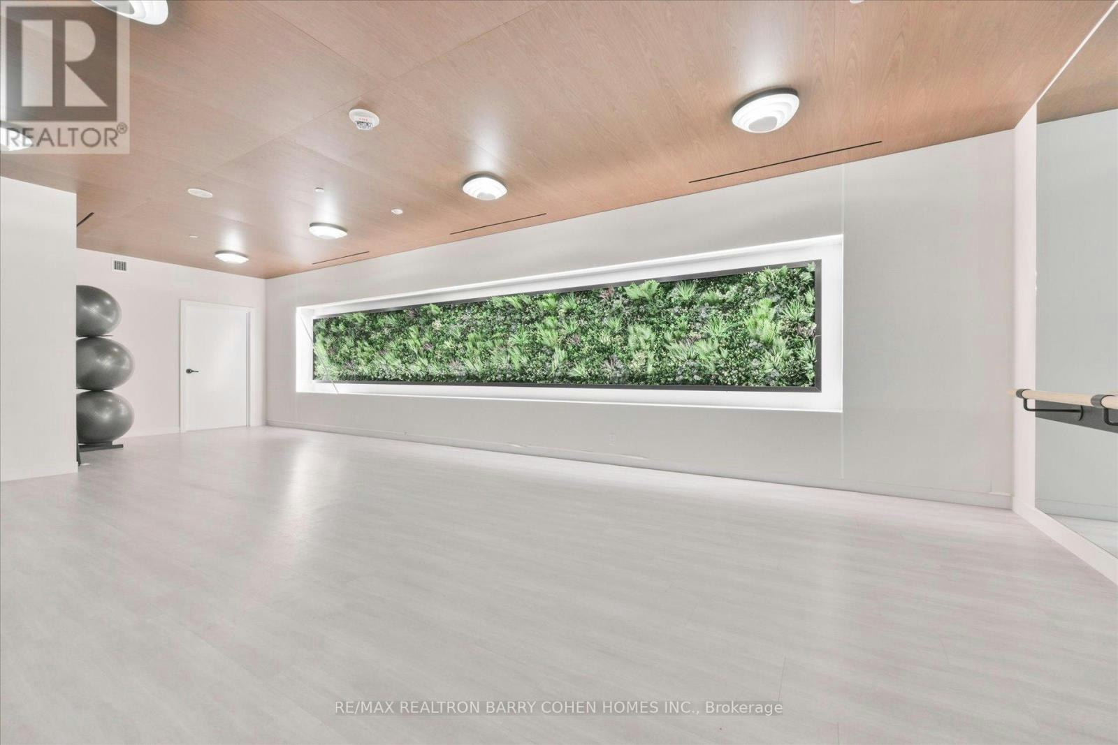 1118-5 Defries Street, Toronto, ON, M5A 0W7 - 17