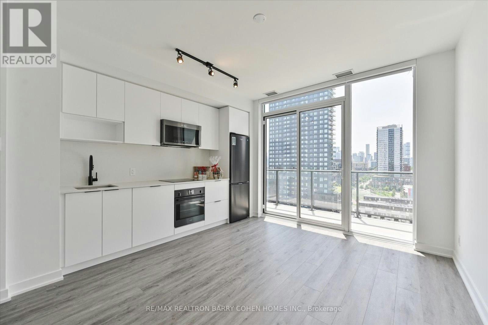 1118-5 Defries Street, Toronto, ON, M5A 0W7 - 6