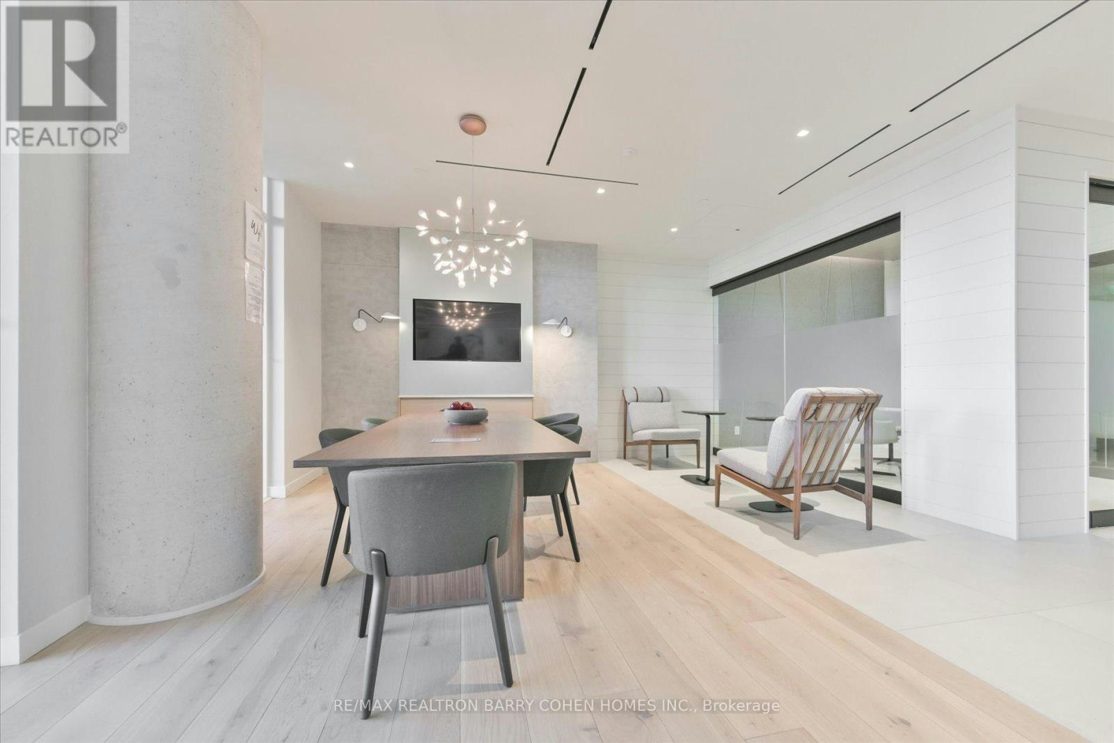 1118-5 Defries Street, Toronto, ON, M5A 0W7 - 14