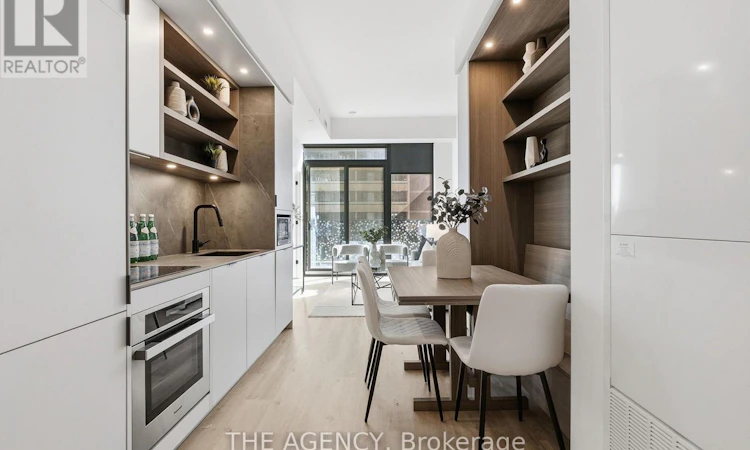1001-55 Charles Street E