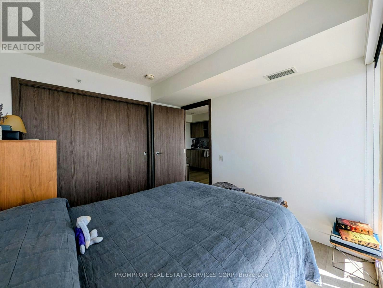 2616-17 Bathurst Street, Toronto, ON, M5V 0N1 - 12