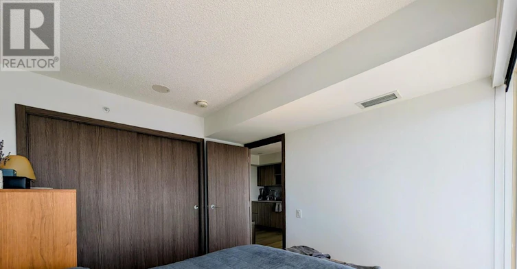 2616-17 Bathurst Street, Toronto, ON, M5V 0N1 - 12