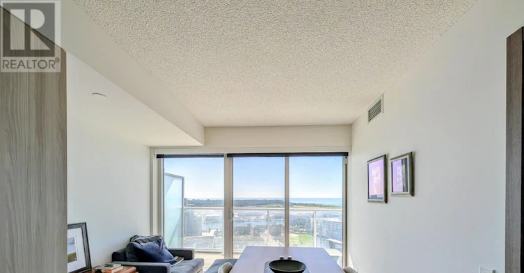 2616-17 Bathurst Street, Toronto, ON, M5V 0N1 - 8