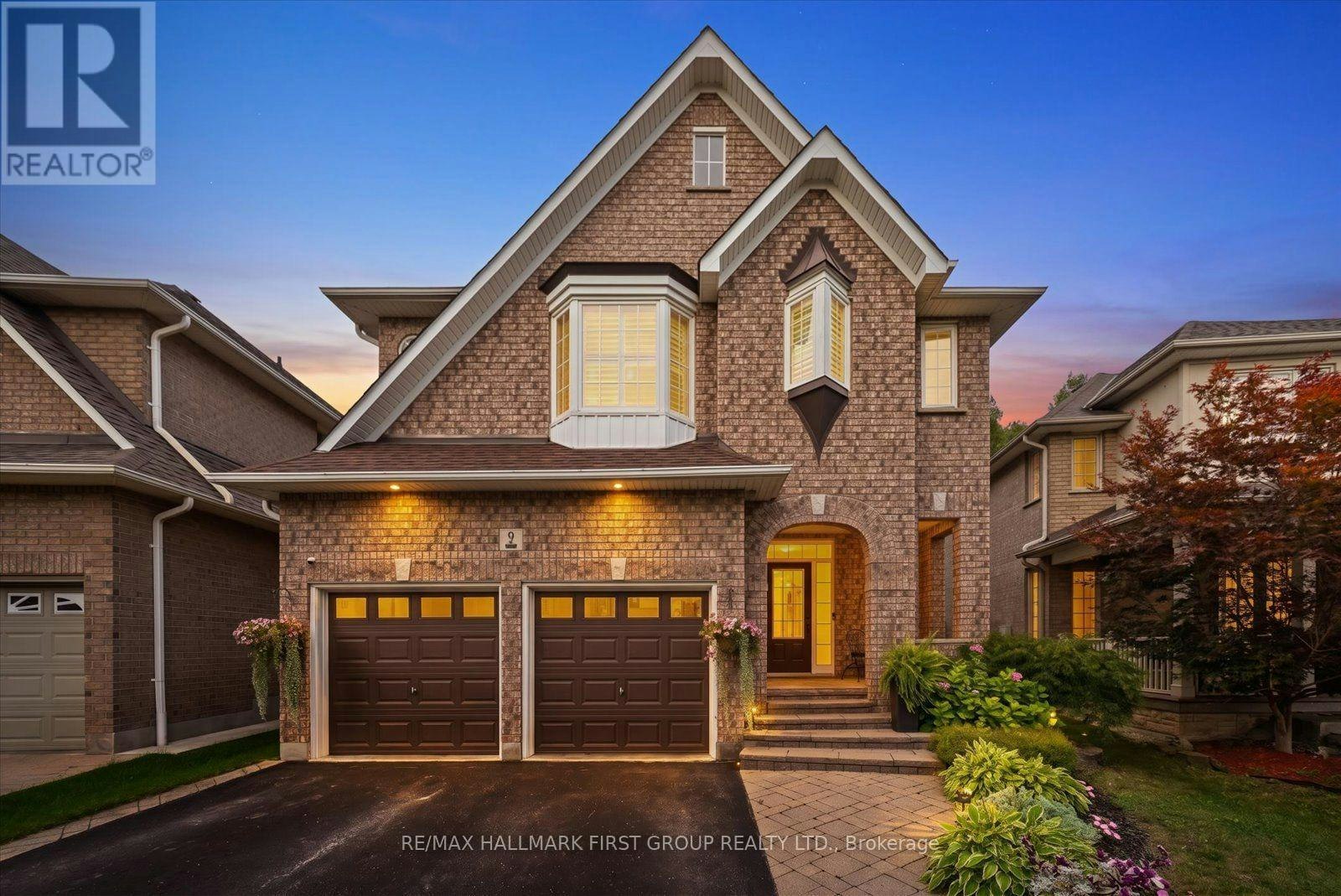 9 Pebblebrook Crescent, Whitby, ON, L1R 3P4