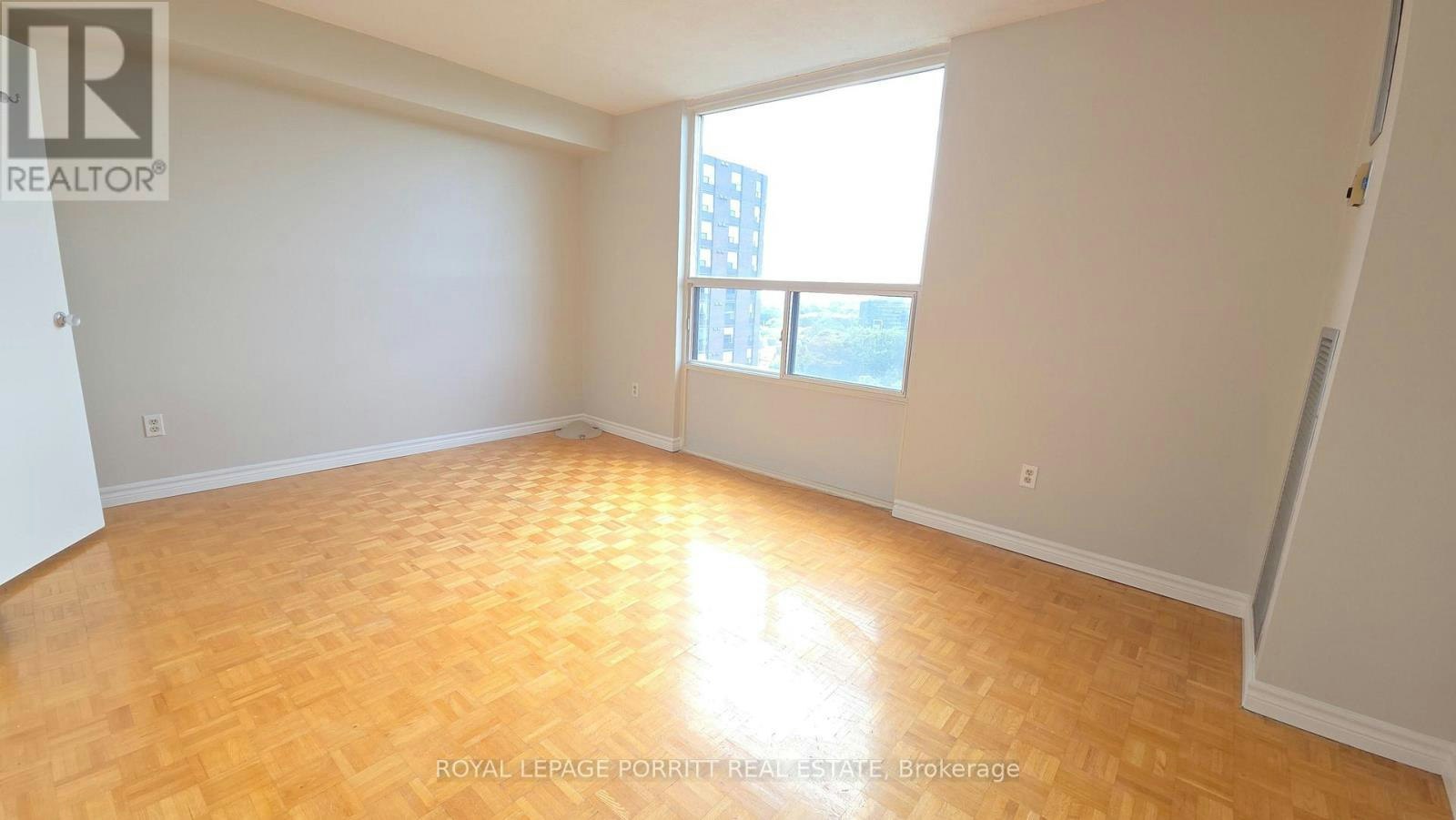 1704-1535 Lakeshore Road E, Mississauga, ON, L5E 3E2 - 12