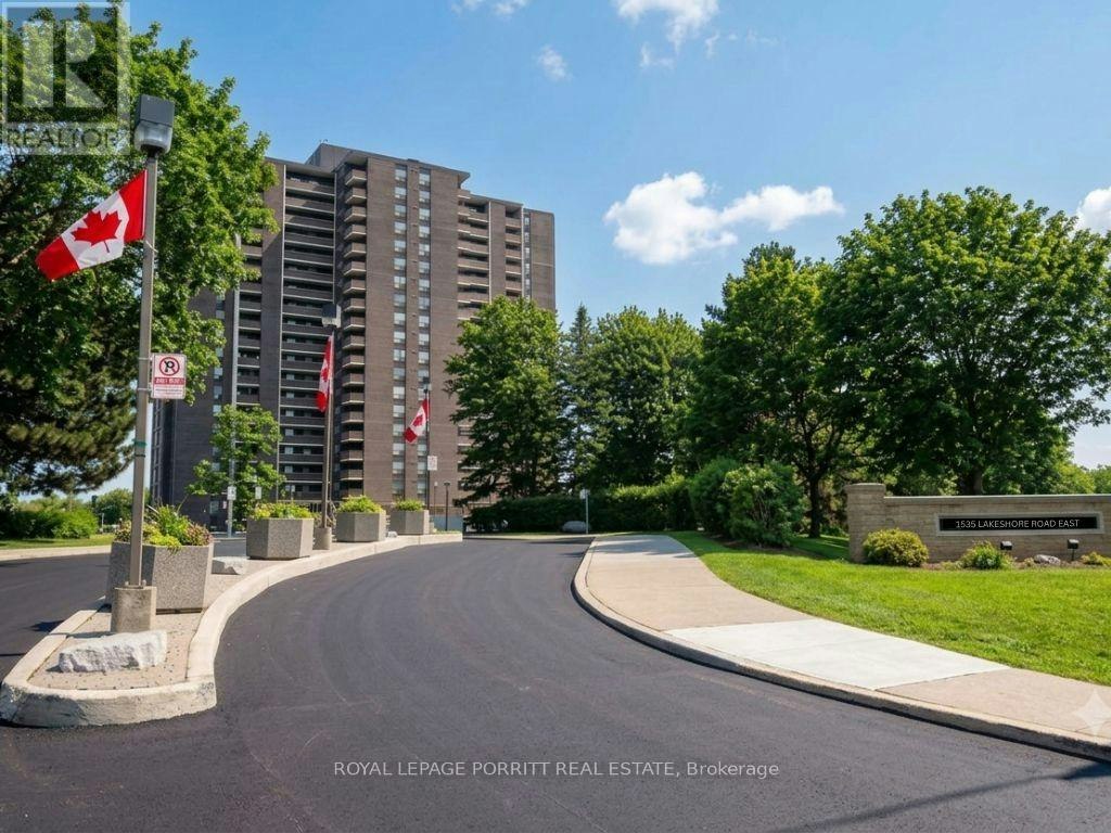1704-1535 Lakeshore Road E, Mississauga, ON, L5E 3E2