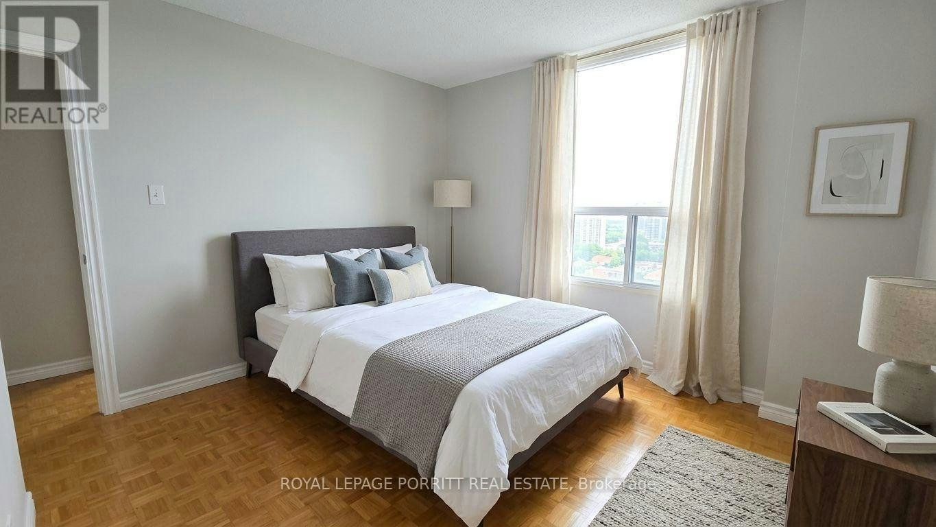1704-1535 Lakeshore Road E, Mississauga, ON, L5E 3E2 - 17