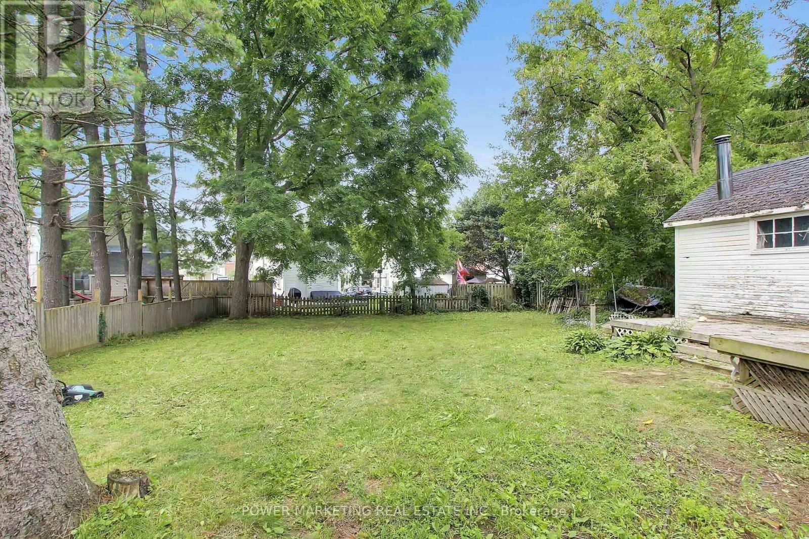 28 Montague Street, Smiths Falls, ON, K7A 2M1 - 40