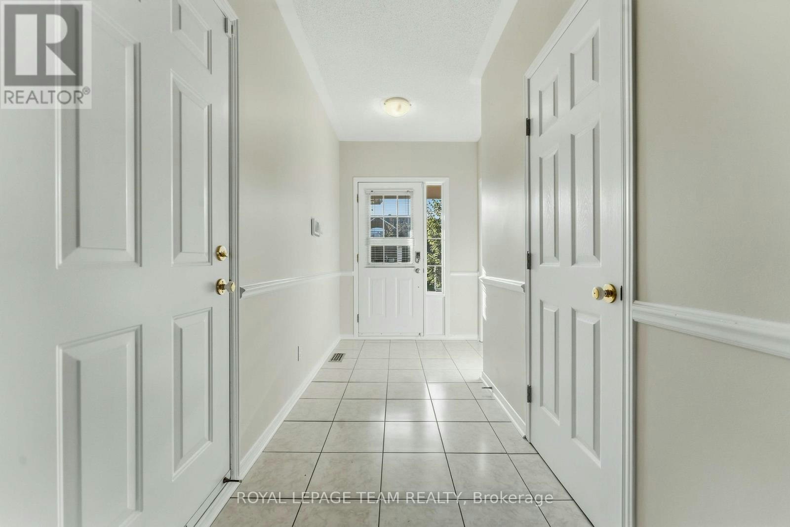 999 Cove Island Terrace, Ottawa, ON, K1V 1R3 - 2