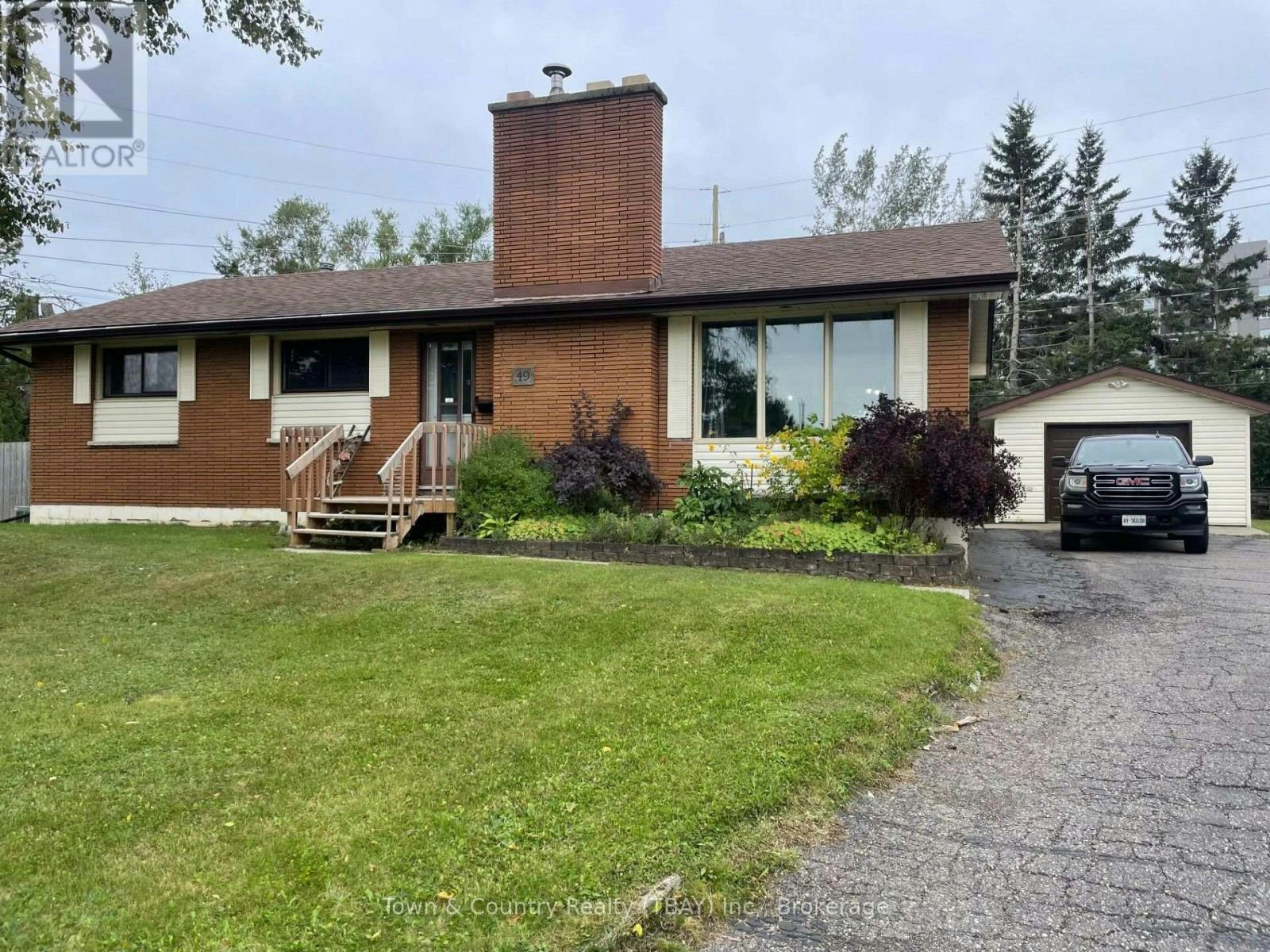 49 Melon Street, Thunder Bay, ON, P7A 6H8