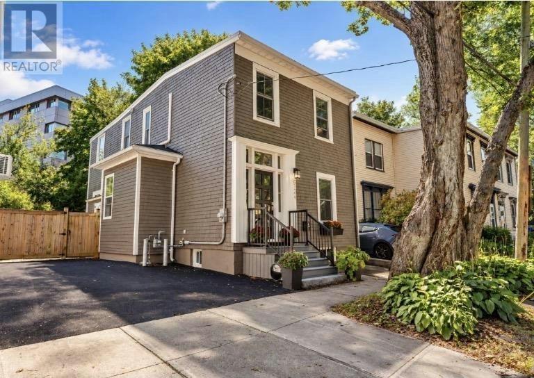 6134 Allan Street, Halifax, NS, B3L 1G6