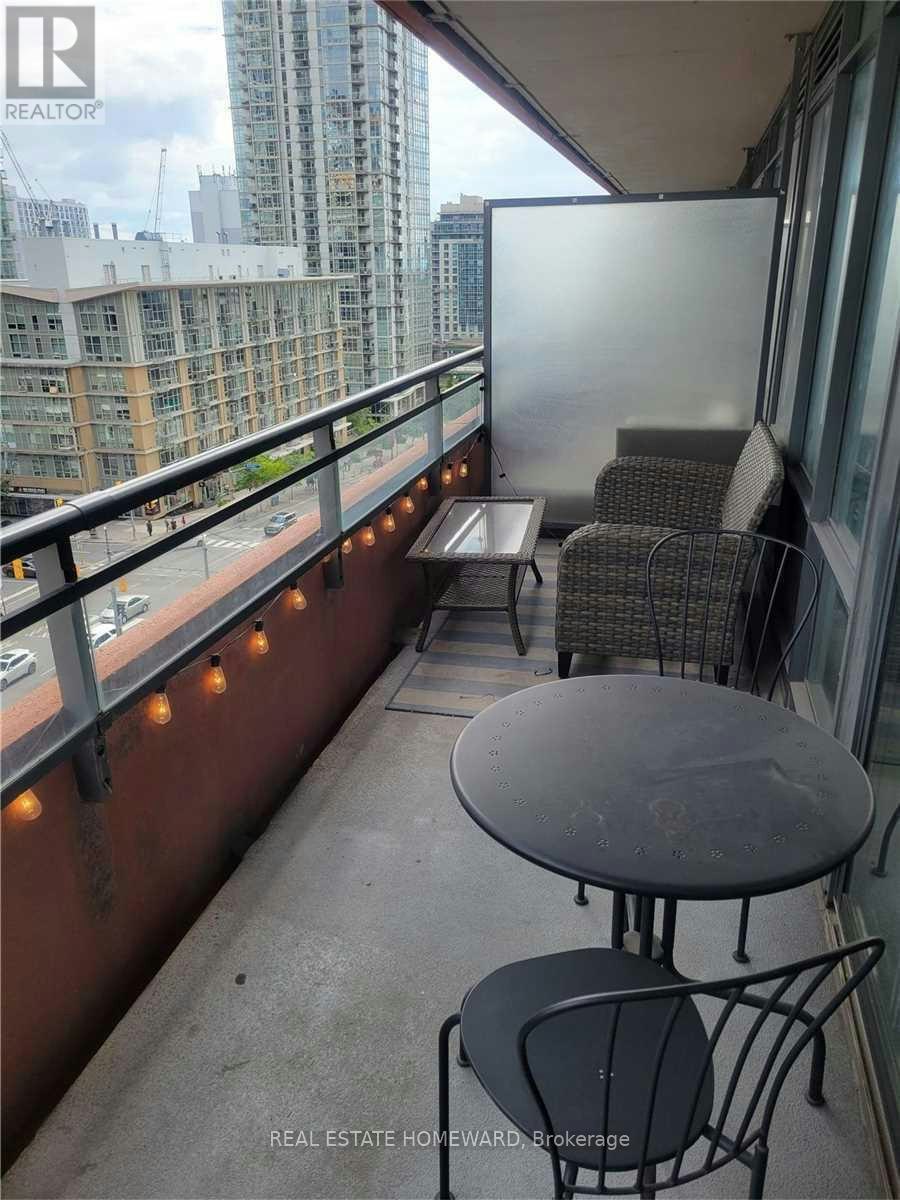 908-4K Spadina Avenue, Toronto, ON, M5V 3Y9 - 6
