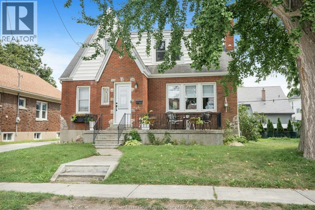 11 College, Chatham-Kent, ON, N7M 4W7 - 2