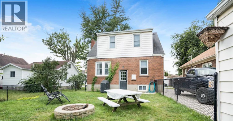 11 College, Chatham-Kent, ON, N7M 4W7 - 5