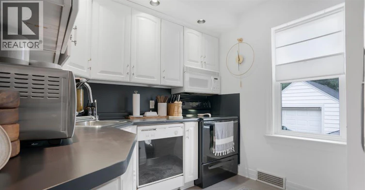 11 College, Chatham-Kent, ON, N7M 4W7 - 17