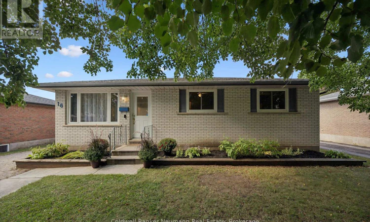 16 Argyle Drive