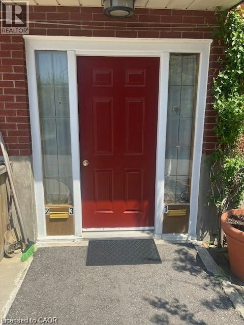 1-150 Chandler Drive, Kitchener, ON, N2E 1G9 - 2