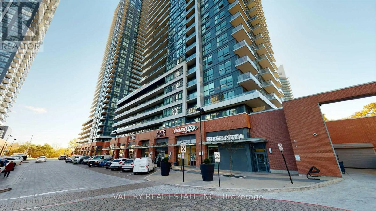 713-2220 Lake Shore Boulevard W, Toronto, ON, M8V 0C1 - 2