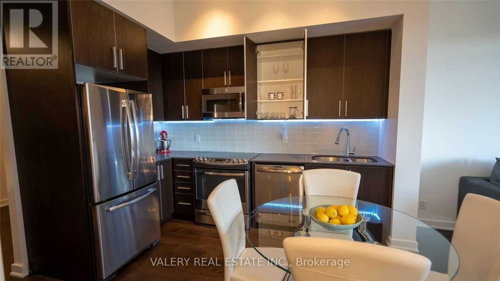 713-2220 Lake Shore Boulevard W, Toronto, ON, M8V 0C1 - 10