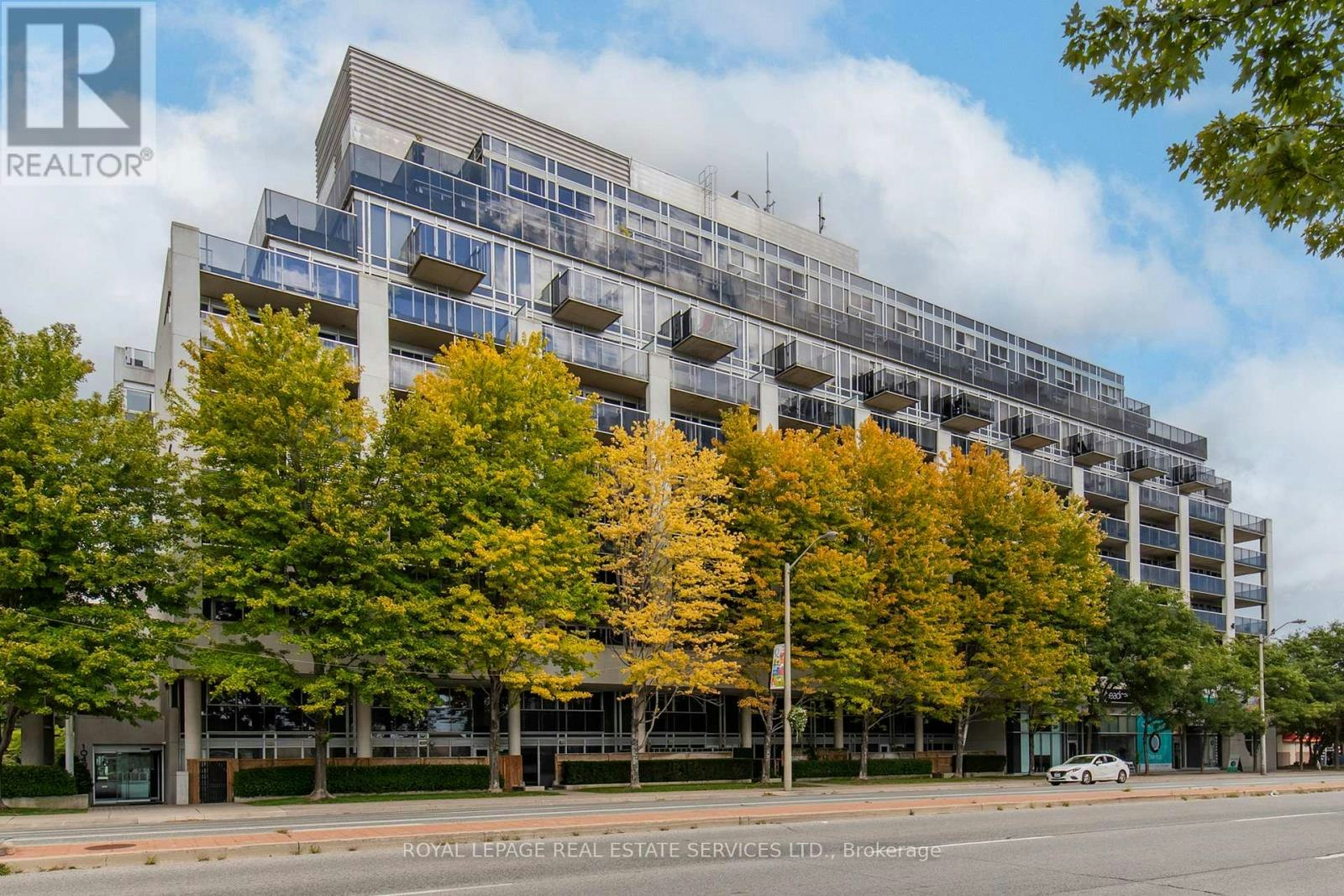 215-1040 The Queensway, Toronto, ON, M8Z 0A7