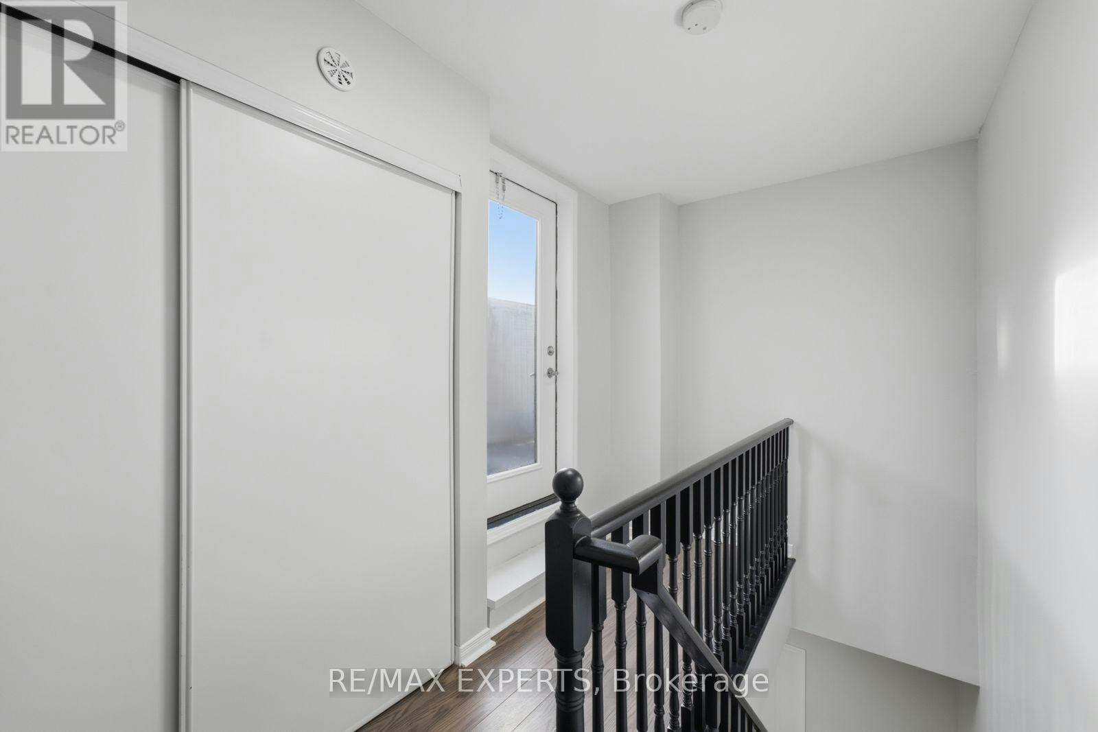 46-68 Winston Park Boulevard, Toronto, ON, M3K 1C3 - 16