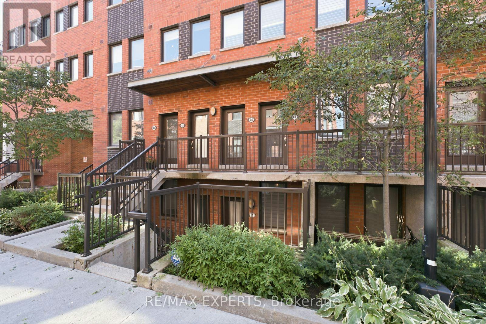 46-68 Winston Park Boulevard, Toronto, ON, M3K 1C3 - 2