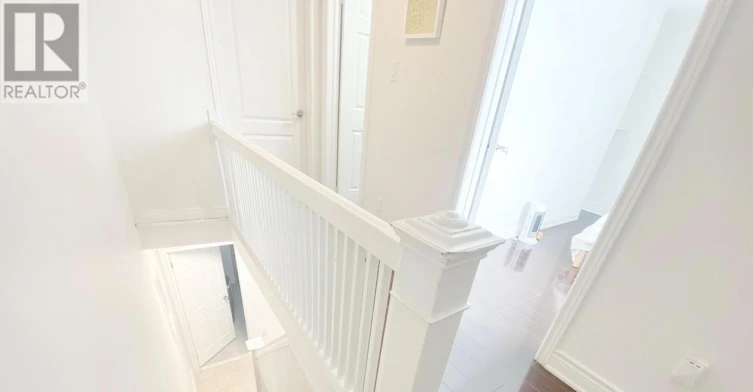 ROOM 301-81 Hallam Street, Toronto, ON, M6H 1W7 - 6