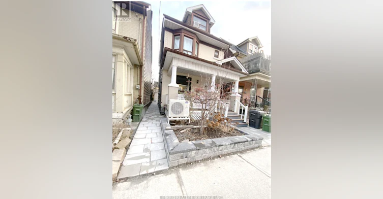 ROOM 301-81 Hallam Street, Toronto, ON, M6H 1W7