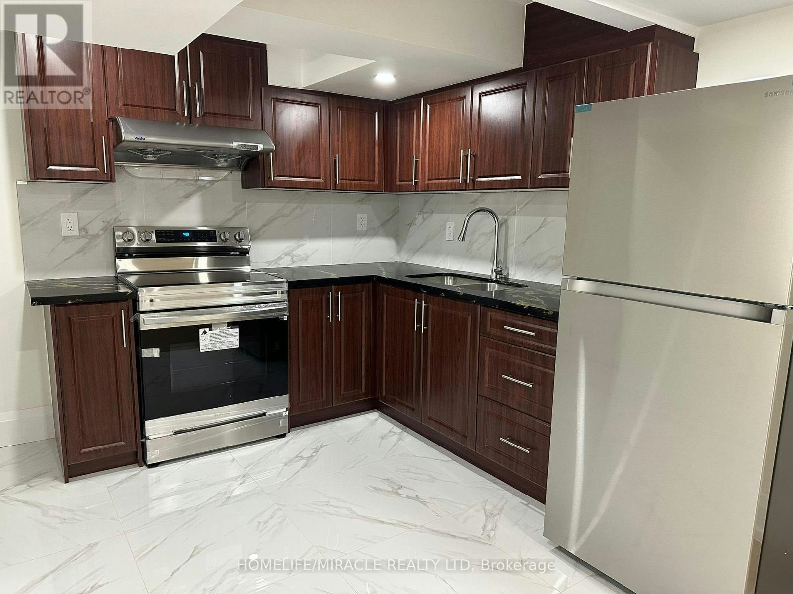 11 Cresswell Drive, Brampton, ON, L6Y 2T5