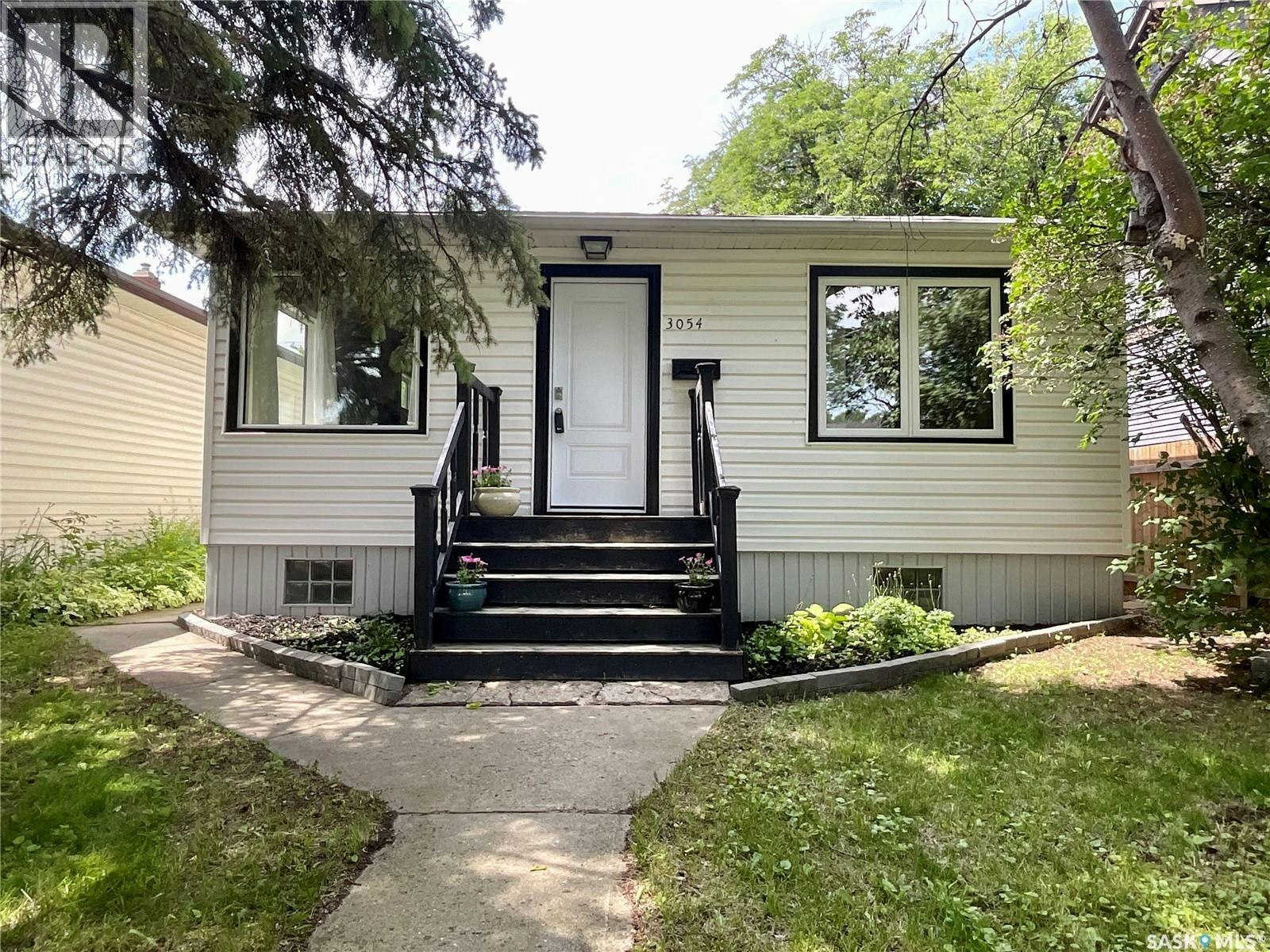 3054 Athol Street, Regina, SK, S4S 1Y5