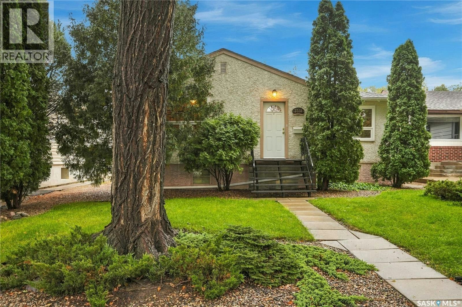 3231 Robinson Street, Regina, SK, S4S 1V8