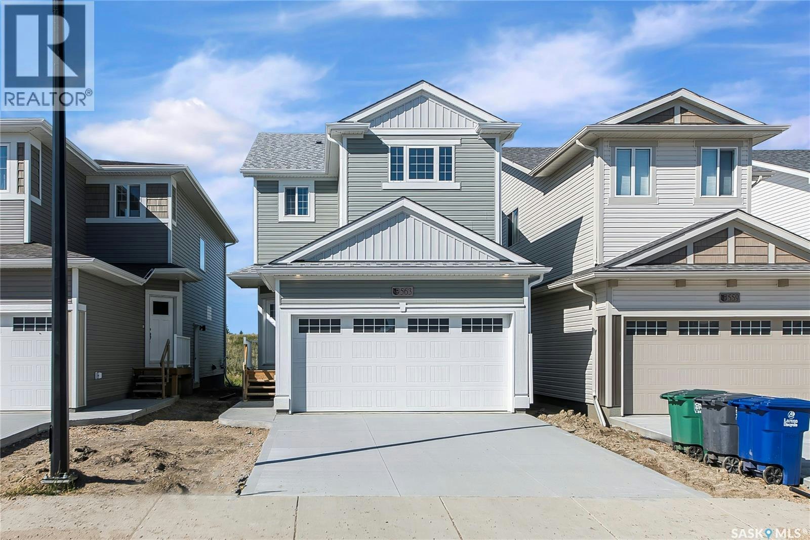 563 Traeger Manor, Saskatoon, SK, S7V 1Z8