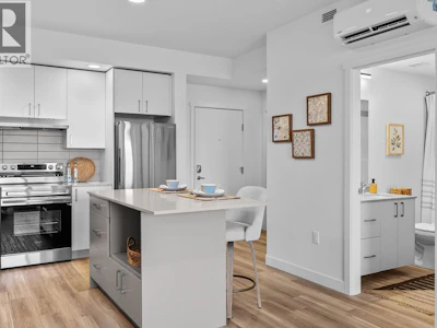 403-1111 Frost Road - 3