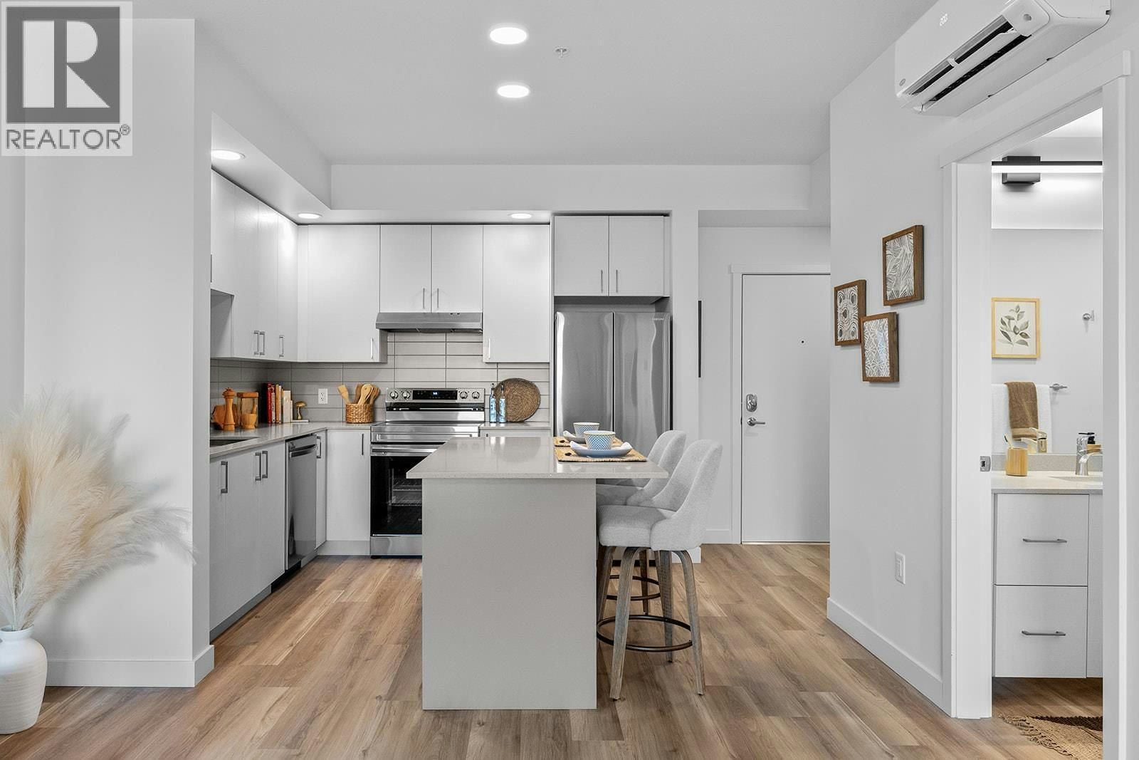 403-1111 Frost Road - 2