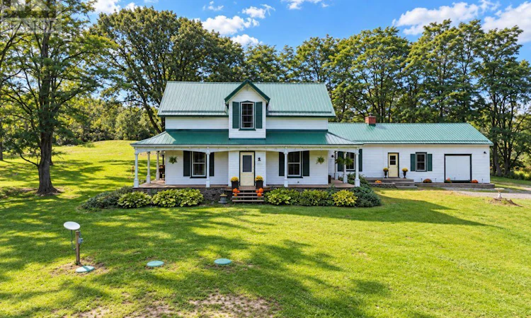 729 Foxboro Stirling Road