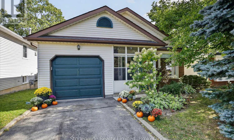 1185 Huntington Circle