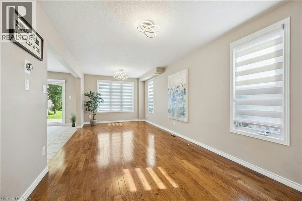 226 Sleaford Street, Waterloo, ON, N2J 4Z7 - 9
