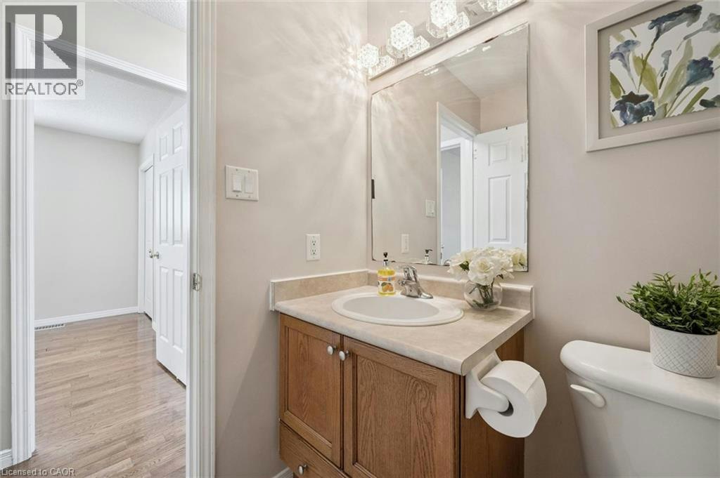 226 Sleaford Street, Waterloo, ON, N2J 4Z7 - 36