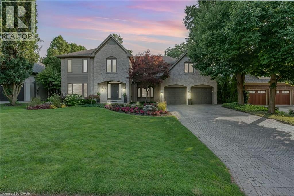9 Flanders Drive, Hamilton, ON, L8B 0G6