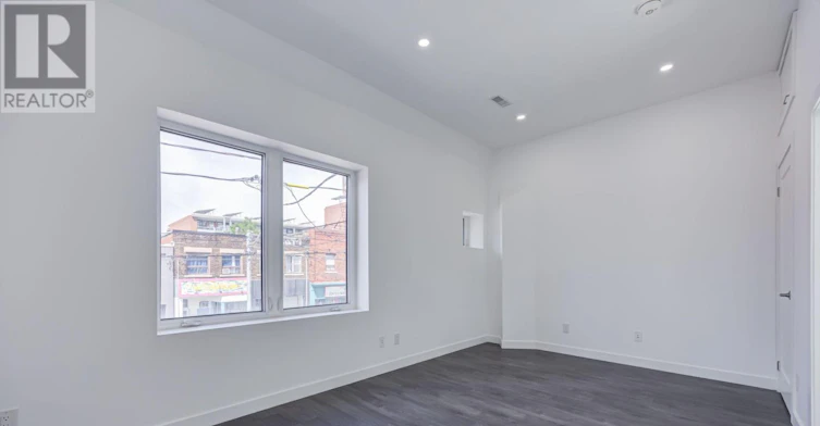 B-1375 Bathurst Street, Toronto, ON, M5R 3H8 - 10