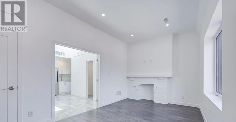 B-1375 Bathurst Street, Toronto, ON, M5R 3H8 - 8