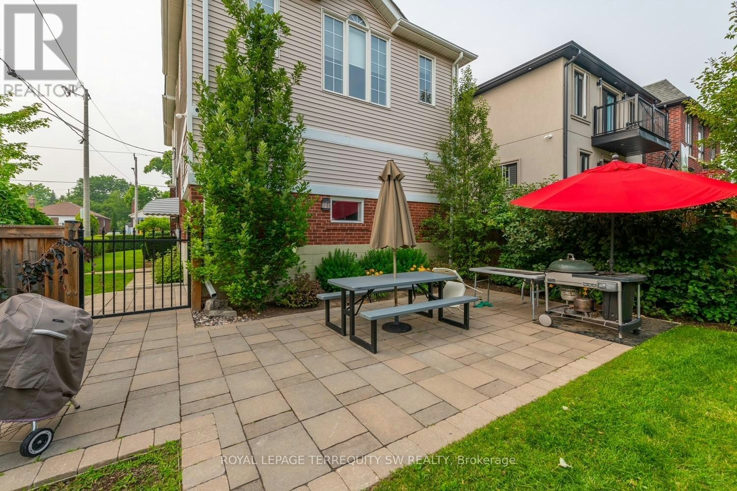 45 Tiago Avenue, Toronto, ON, M4B 2A2 - 13