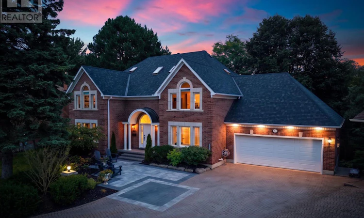 89 Blackcreek Trail