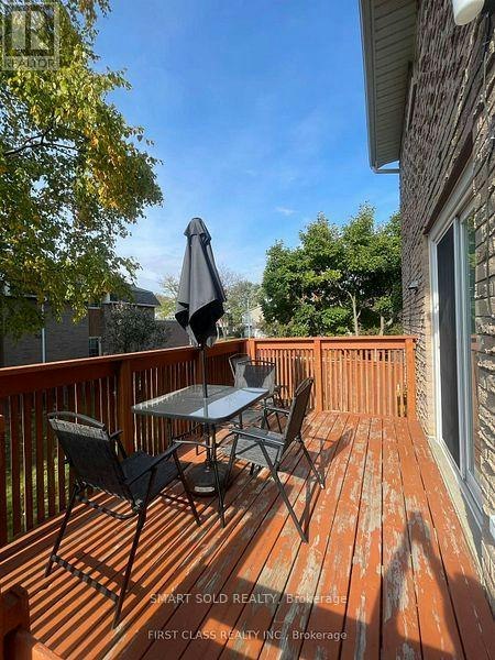 58 Ambercroft Boulevard, Toronto, ON, M1W 3B9 - 2