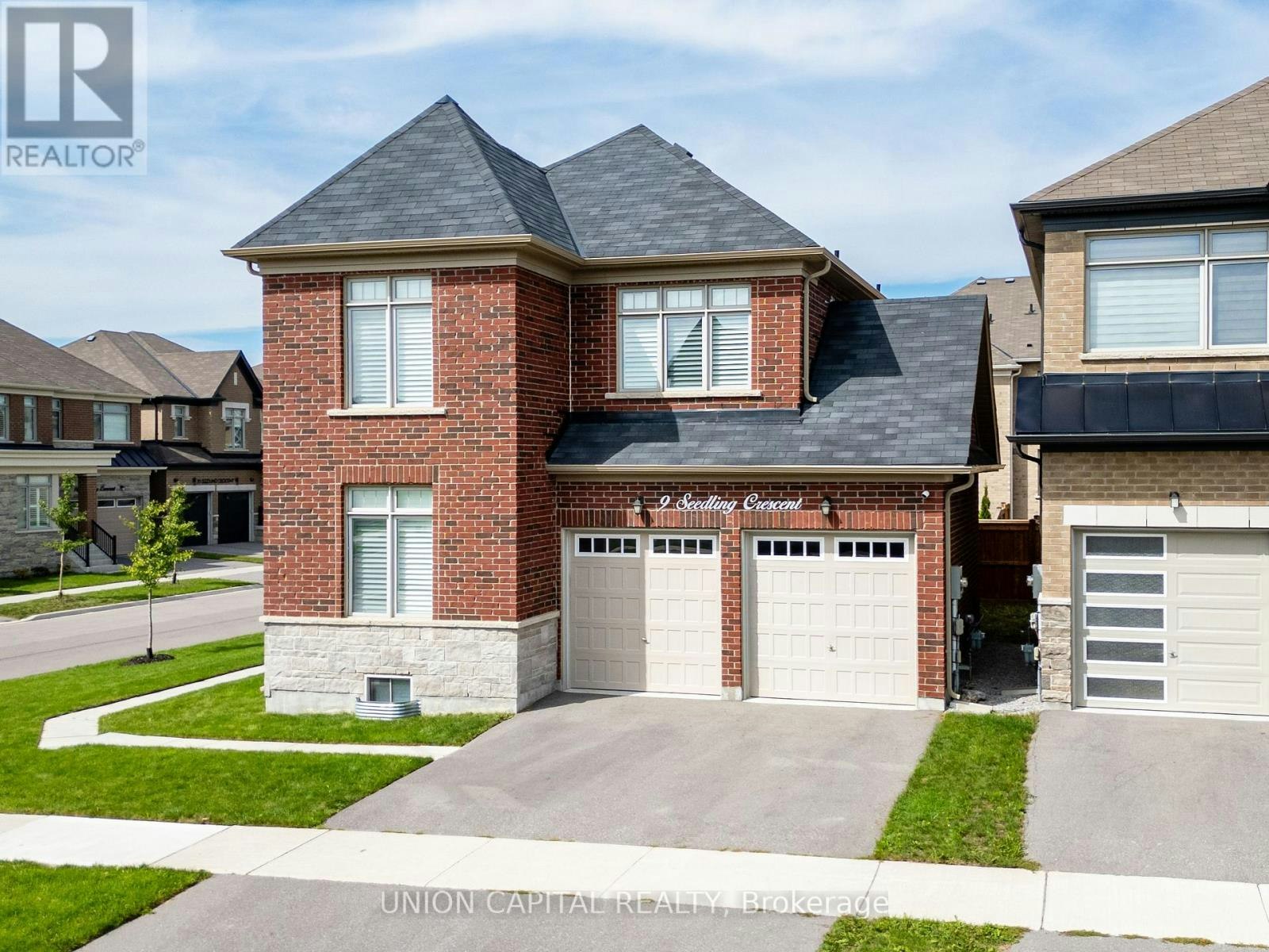 9 Seedling Crescent, Whitchurch-Stouffville, ON, L4A 4V4