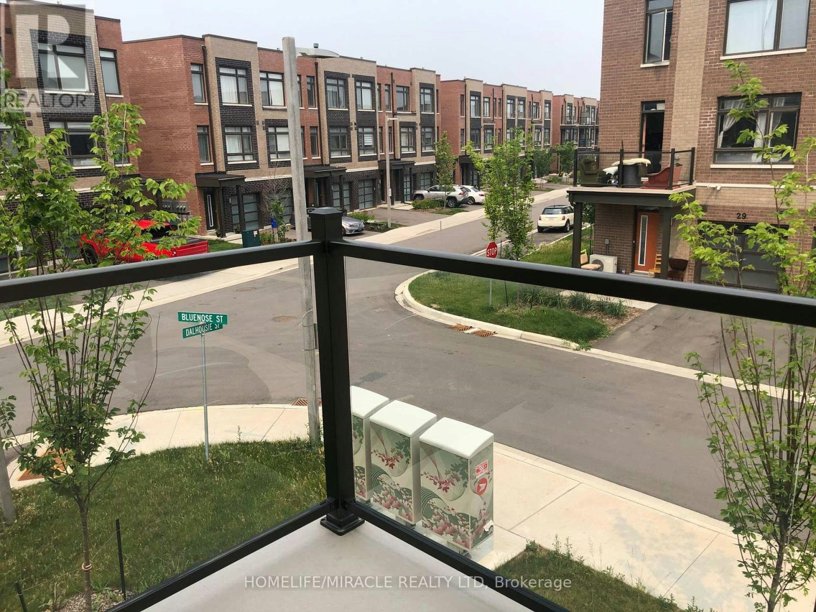 22 Bluenose Street, Vaughan, ON, L4L 0L7 - 6