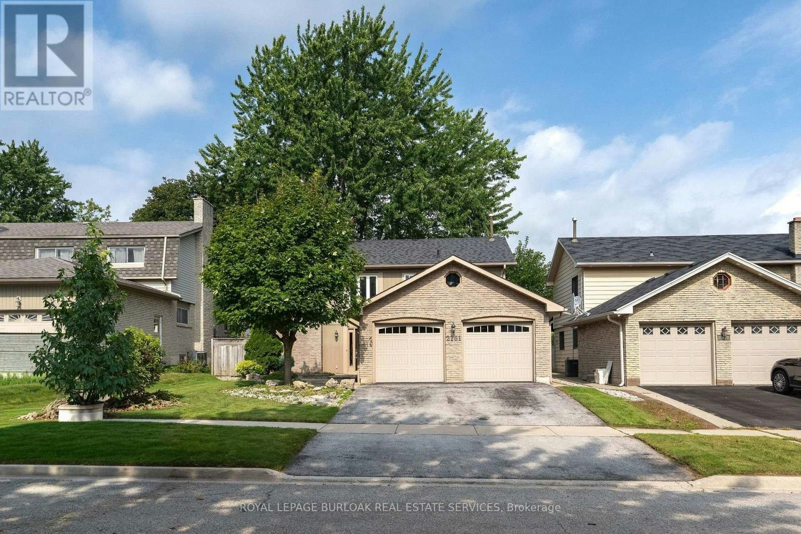 2161 Devlin Drive, Burlington, ON, L7P 3C6