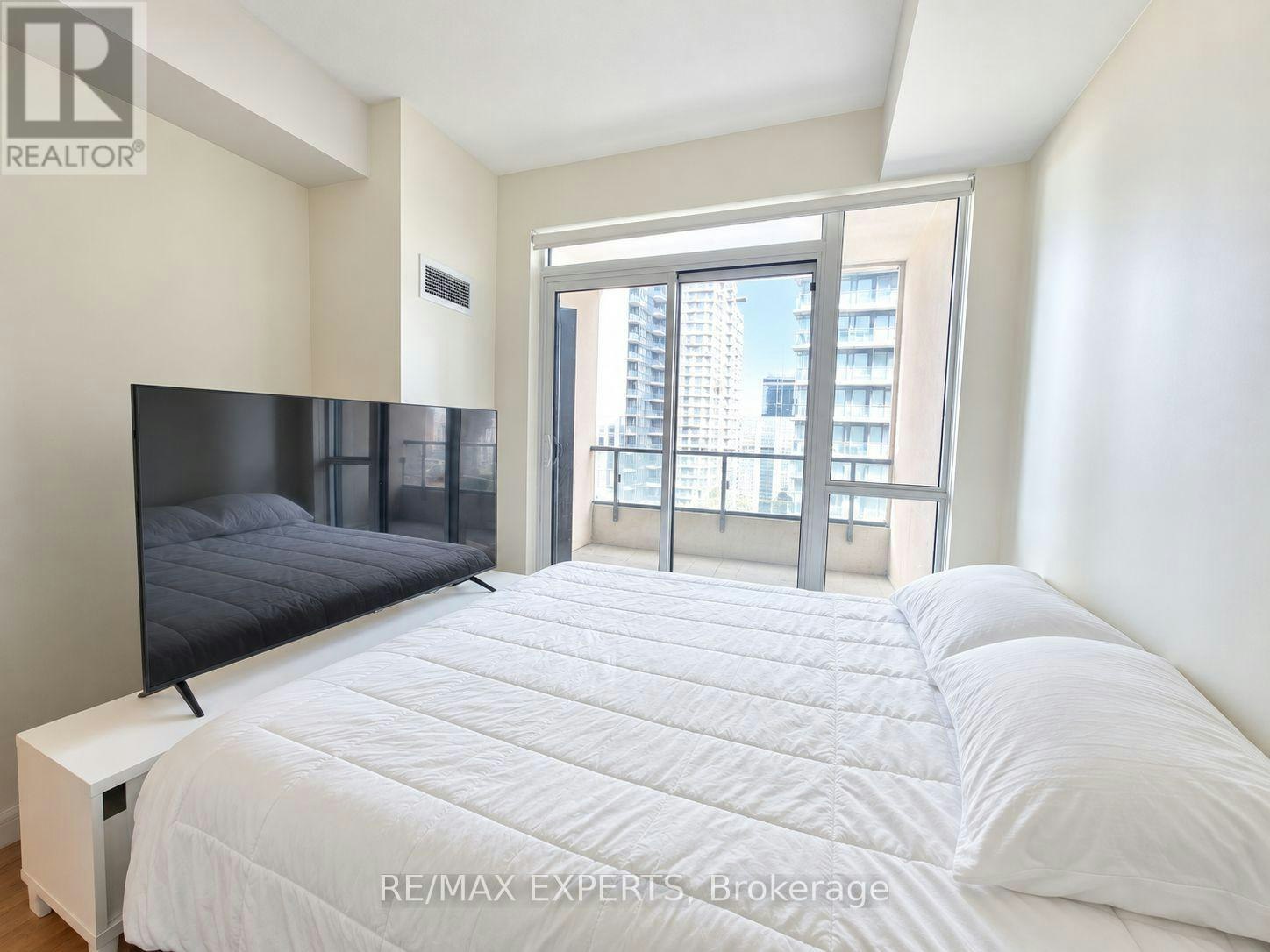 1217-4055 Parkside Village Drive, Mississauga, ON, L5B 0K2 - 3