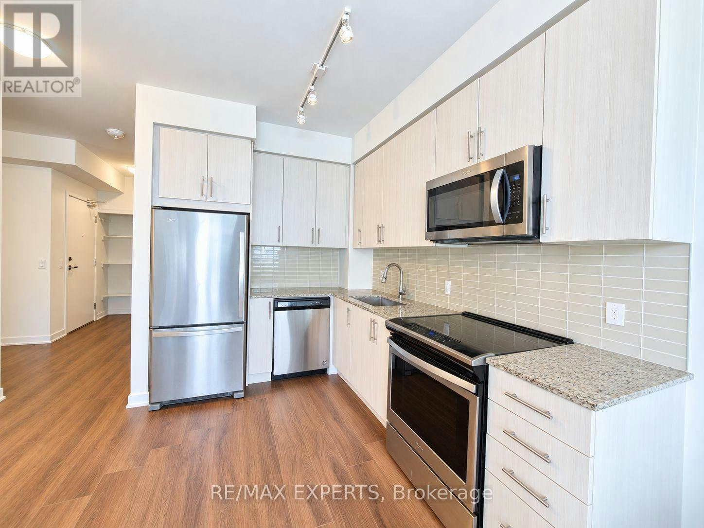 1217-4055 Parkside Village Drive, Mississauga, ON, L5B 0K2 - 4
