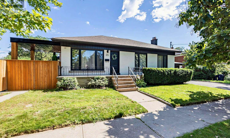 25 Treeview Drive